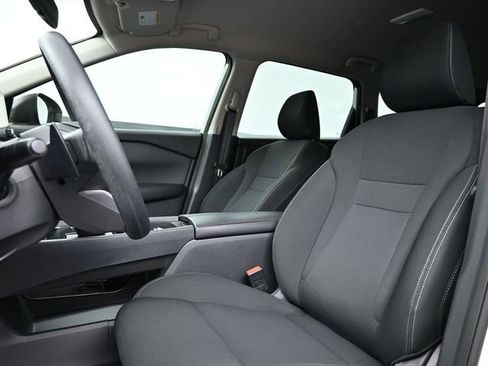 Certified 2025 Nissan Rogue S FWD image 10