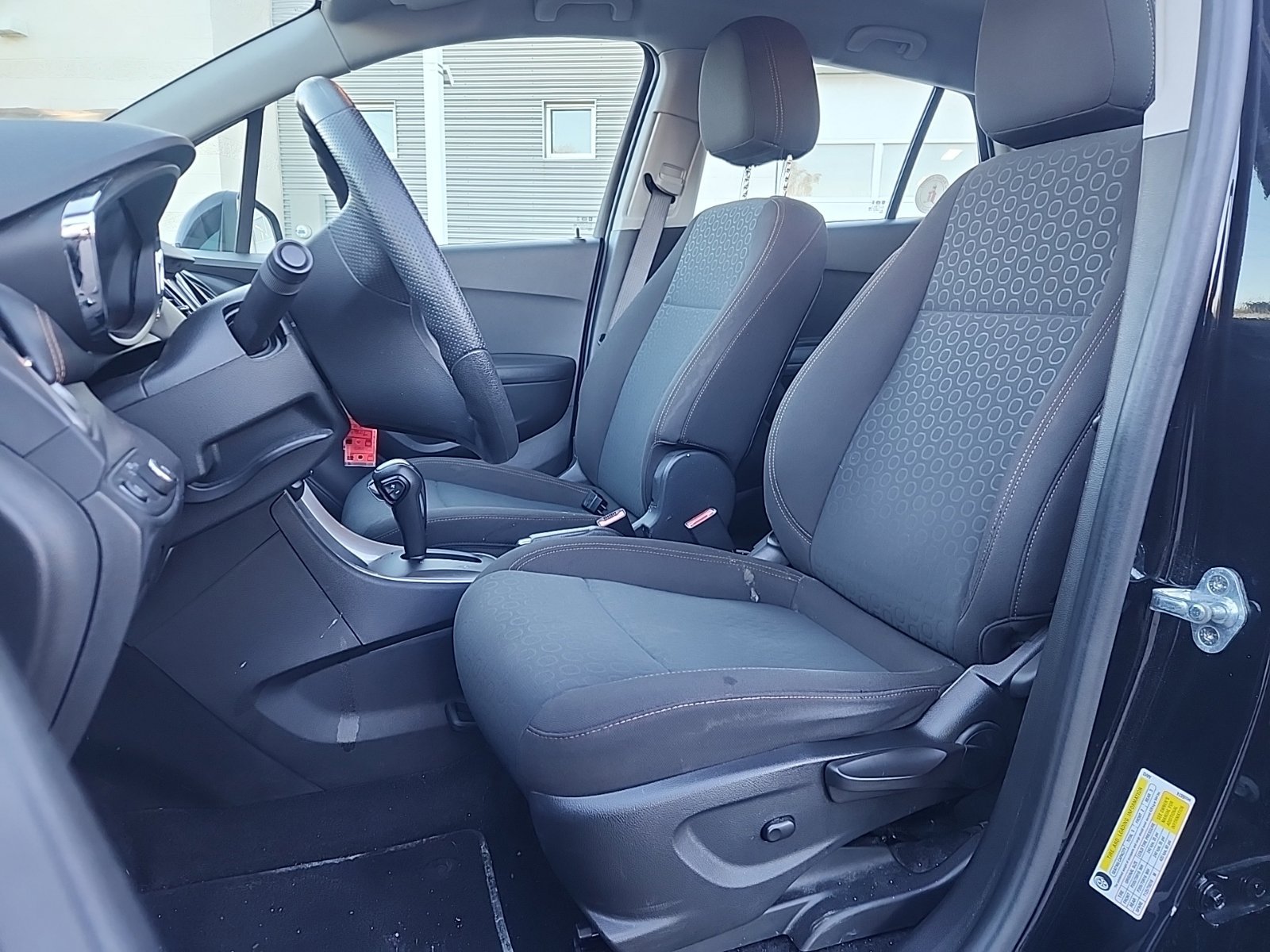 Used 2020 Chevrolet Trax LS FWD image 13