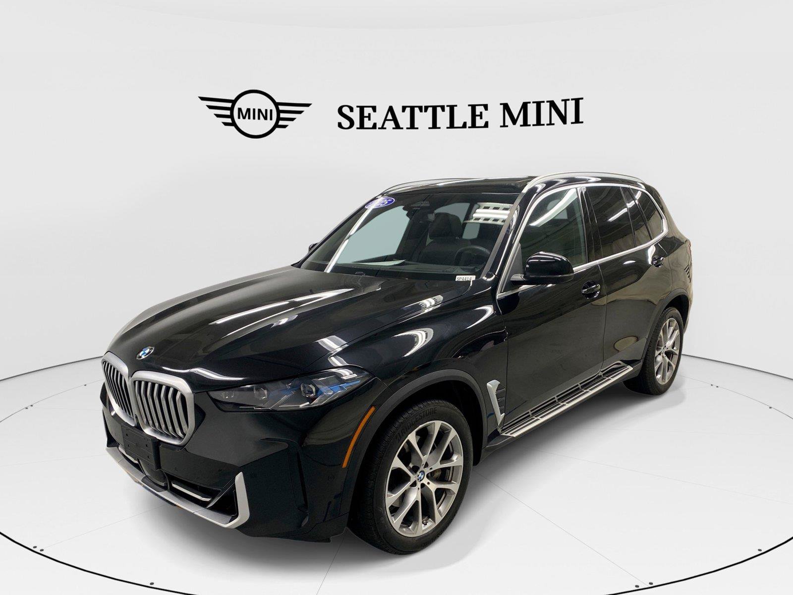 Used 2025 BMW X5 xDrive40i w/ Climate Comfort Package AWD/4WD image 1