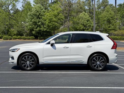 Used 2019 Volvo XC60 T5 Inscription image 4