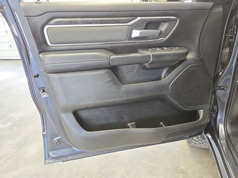 Used 2019 RAM 1500 Big Horn AWD/4WD image 12