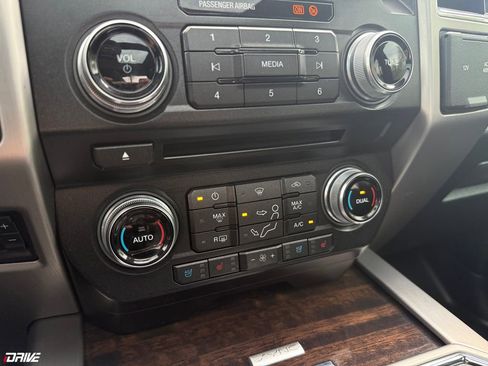 Used 2017 Ford F350 Platinum w/ Platinum Ultimate Package image 42