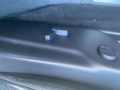 Used 2018 Jeep Grand Cherokee Limited w/ Trailer Tow Group IV image 17