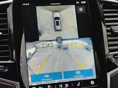 Certified 2024 Volvo XC90 T8 Plus w/ Protection Package Premier image 22