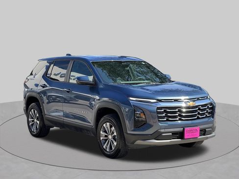 Used 2026 Chevrolet Equinox LT FWD image 8