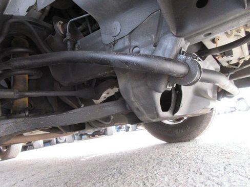 Used 2015 Chevrolet Express 3500 image 23