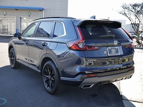 Certified 2025 Honda CR-V Sport image 4