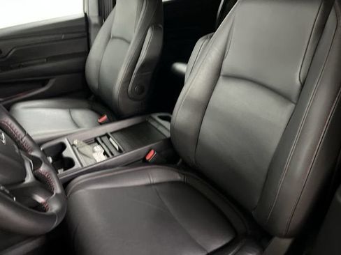 Used 2024 Honda Odyssey Sport image 19