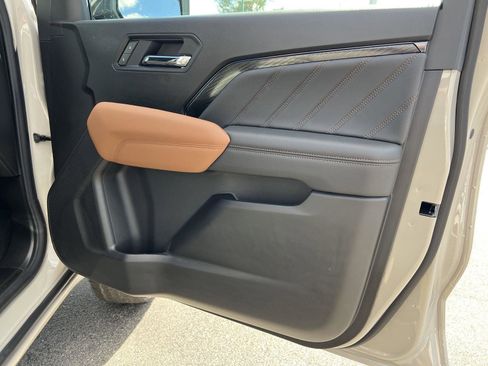 New 2026 GMC Canyon AT4 image 15