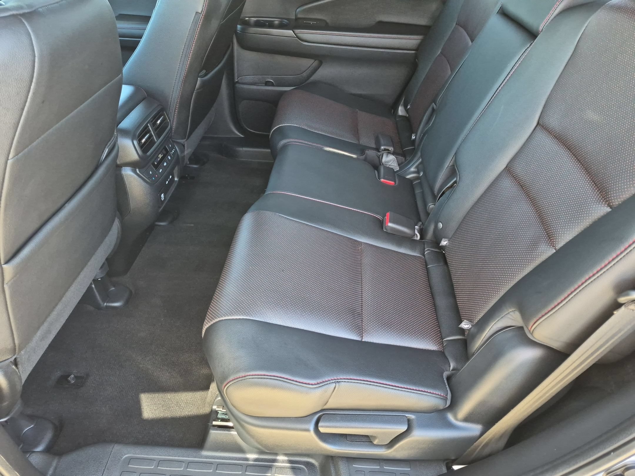 Used 2024 Honda Passport Black Edition image 22