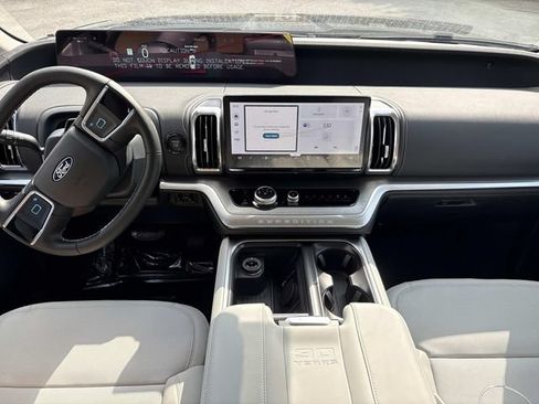 New 2027 Ford Expedition Platinum AWD/4WD image 16