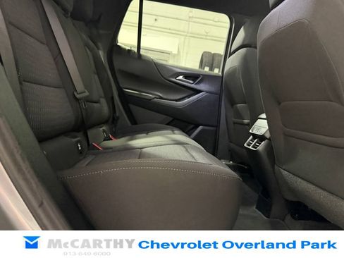 Used 2025 Chevrolet Equinox LT AWD/4WD image 27