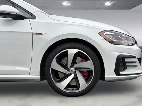 Used 2019 Volkswagen GTI SE w/ SE Experience Package image 34
