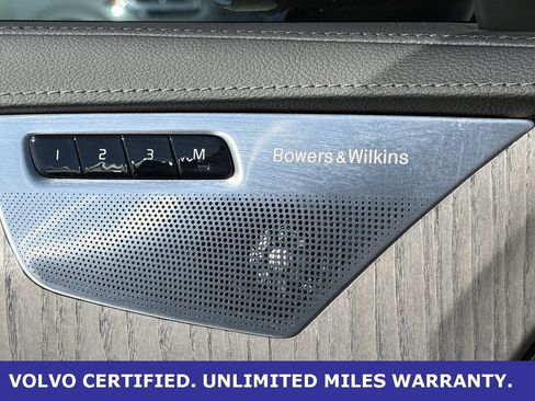 Certified 2023 Volvo XC90 B6 Ultimate w/ Lounge Package image 26