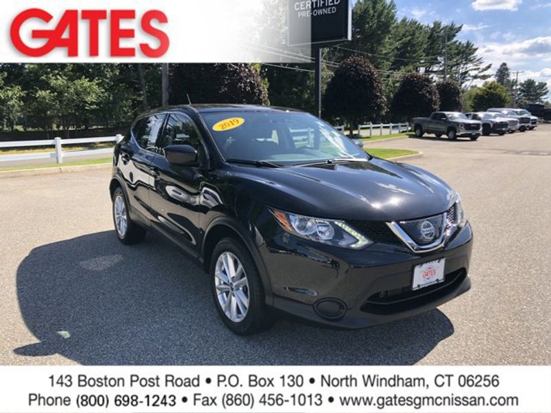 Certified 2019 Nissan Rogue Sport S w/ Appearance Package image 1
