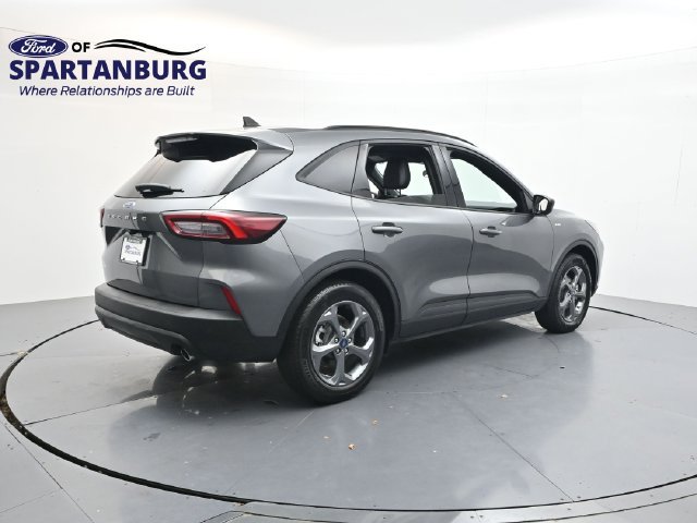 Used 2025 Ford Escape ST-Line FWD image 7