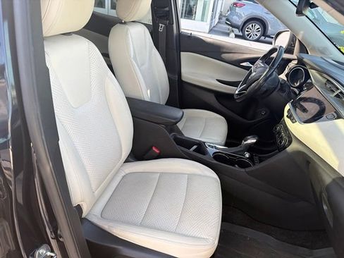Used 2021 Buick Encore GX Essence w/ Advanced Technology Package AWD/4WD image 17