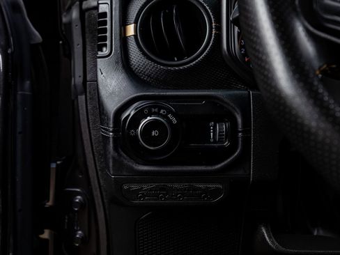 Used 2025 Jeep Wrangler Unlimited Rubicon 392 AWD/4WD image 17