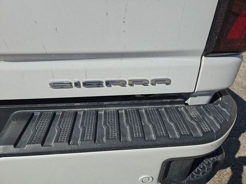 Used 2024 GMC Sierra 2500 Denali w/ Technology Package image 12