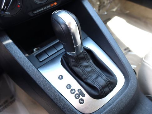 Used 2013 Volkswagen Jetta TDI FWD image 23