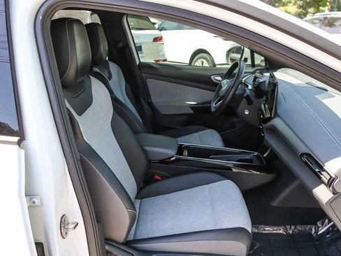 Used 2023 Volkswagen ID.4 Pro RWD image 17