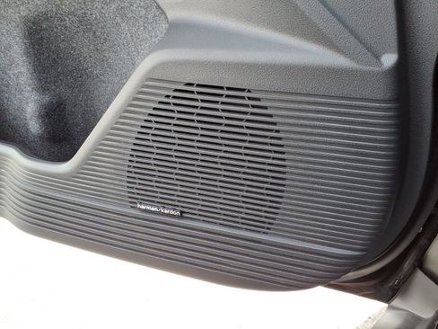 New 2026 Subaru Outback Touring image 22