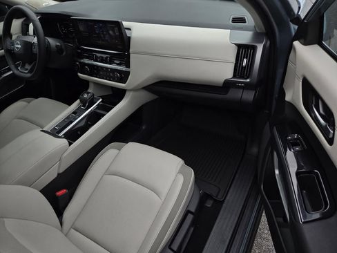 New 2026 Nissan Pathfinder SL FWD image 7