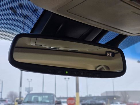 Used 2018 Toyota Avalon Limited image 71