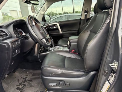Used 2024 Toyota 4Runner Limited AWD/4WD image 5