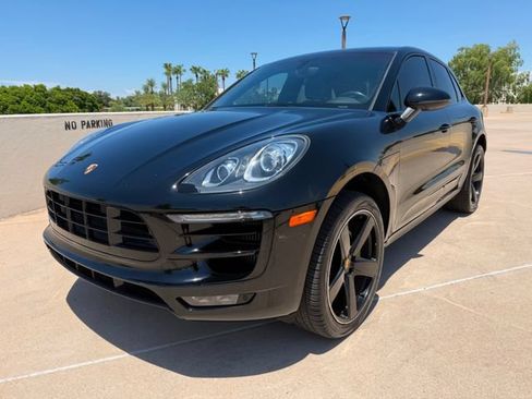 Used 2015 Porsche Macan S w/ Premium Package AWD/4WD image 5