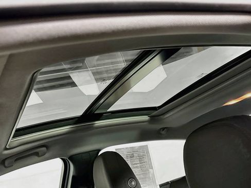 Used 2023 Chevrolet Malibu LT FWD image 18