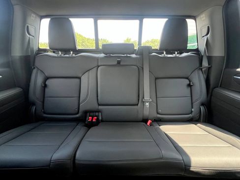 New 2026 GMC Sierra 2500 SLT w/ SLT Premium Package AWD/4WD image 12