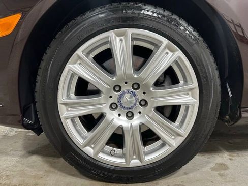 Used 2012 Mercedes-Benz E 350 4MATIC Sedan image 21
