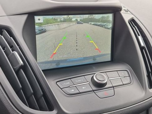 Used 2019 Ford Escape SE FWD image 10