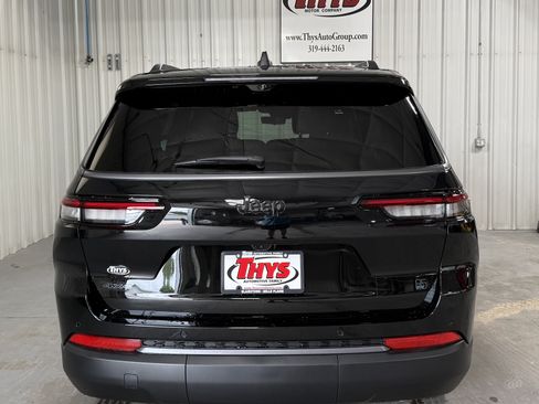 New 2026 Jeep Grand Cherokee L Limited AWD/4WD image 4