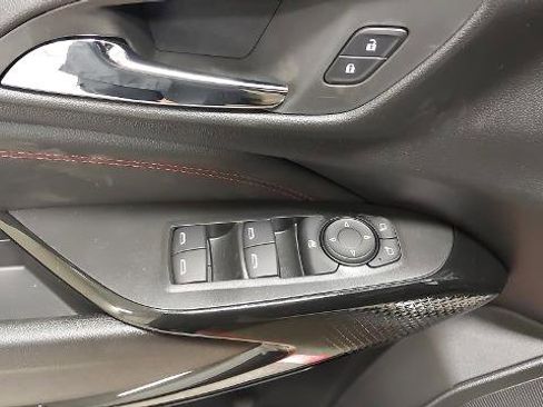 New 2026 Chevrolet Trax RS w/ Sunroof Package FWD image 25