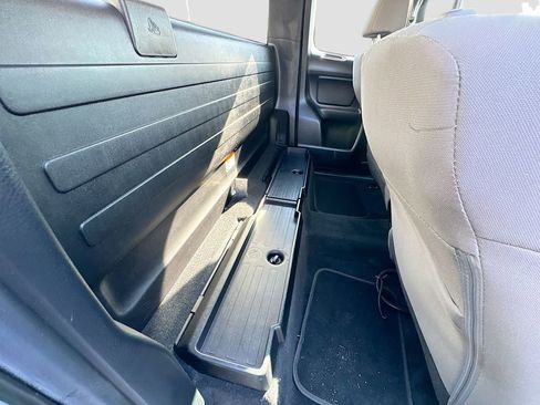 Used 2022 Toyota Tacoma SR image 19