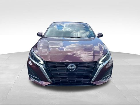 Used 2023 Nissan Altima 2.5 SV FWD image 8
