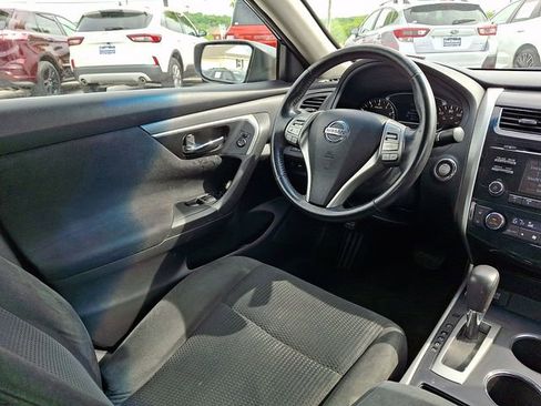 Used 2015 Nissan Altima 2.5 SV FWD image 19