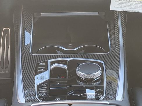 New 2026 BMW X7 M60i image 19