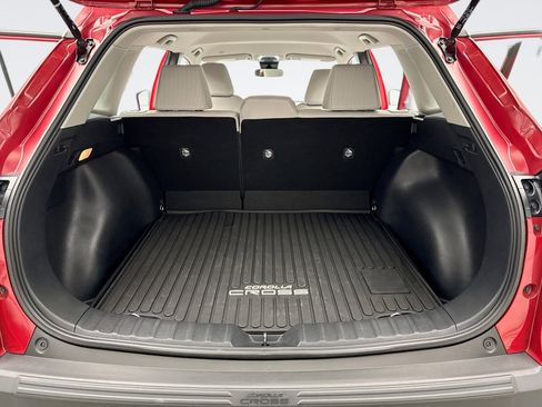 Used 2022 Toyota Corolla Cross LE image 21