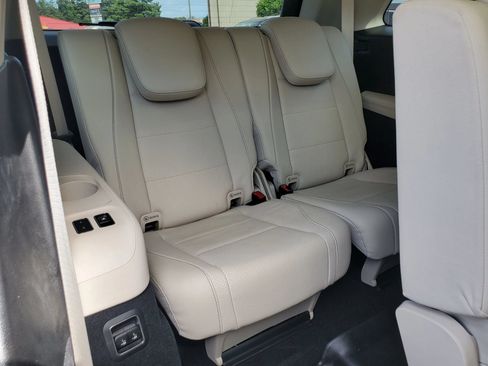 Used 2022 Mercedes-Benz GLS 450 4MATIC image 34