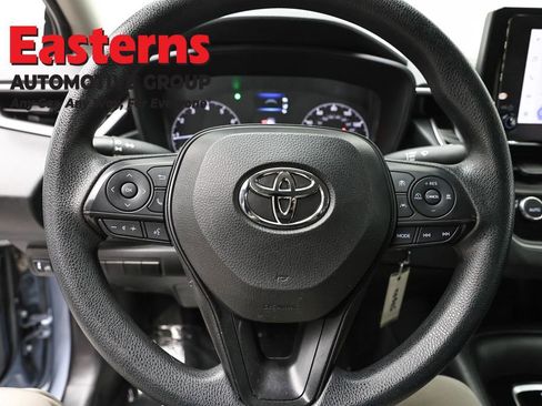 Used 2023 Toyota Corolla LE FWD image 10