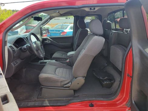 Used 2009 Nissan Frontier SE w/ SE Value Truck Pkg image 14