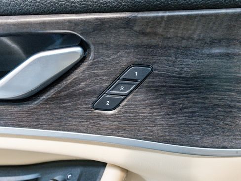 Used 2023 Jeep Grand Cherokee 4WD 4xe image 14