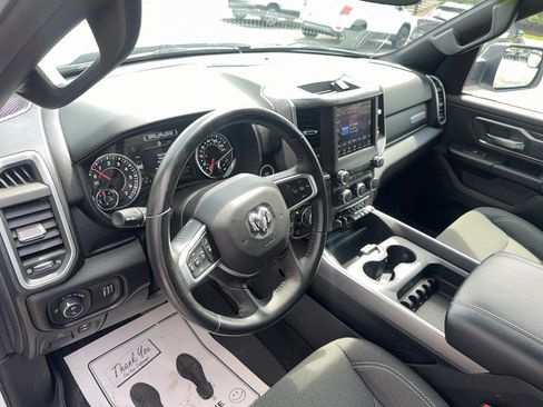Used 2021 RAM 1500 Big Horn AWD/4WD image 17