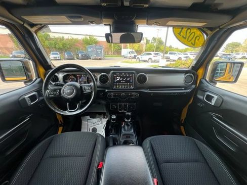 Used 2021 Jeep Wrangler Unlimited Sport AWD/4WD image 17