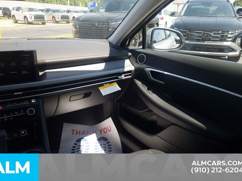 Used 2025 Hyundai Sonata SE image 17