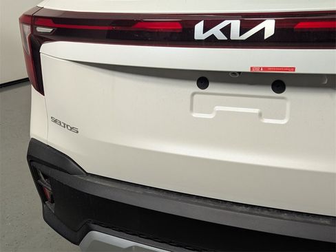 New 2026 Kia Seltos LX image 8