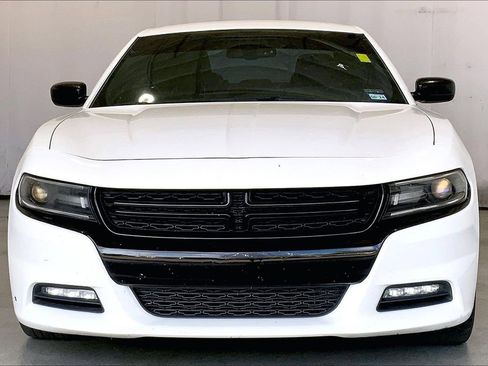 Used 2018 Dodge Charger R/T w/ Blacktop Package image 3